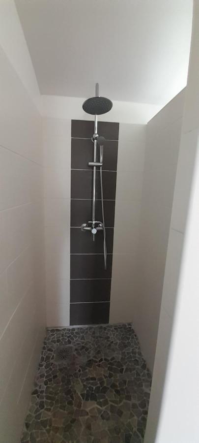 Chambre Chez Corinne Et Bernard Cazouls-les-Beziers Ngoại thất bức ảnh
